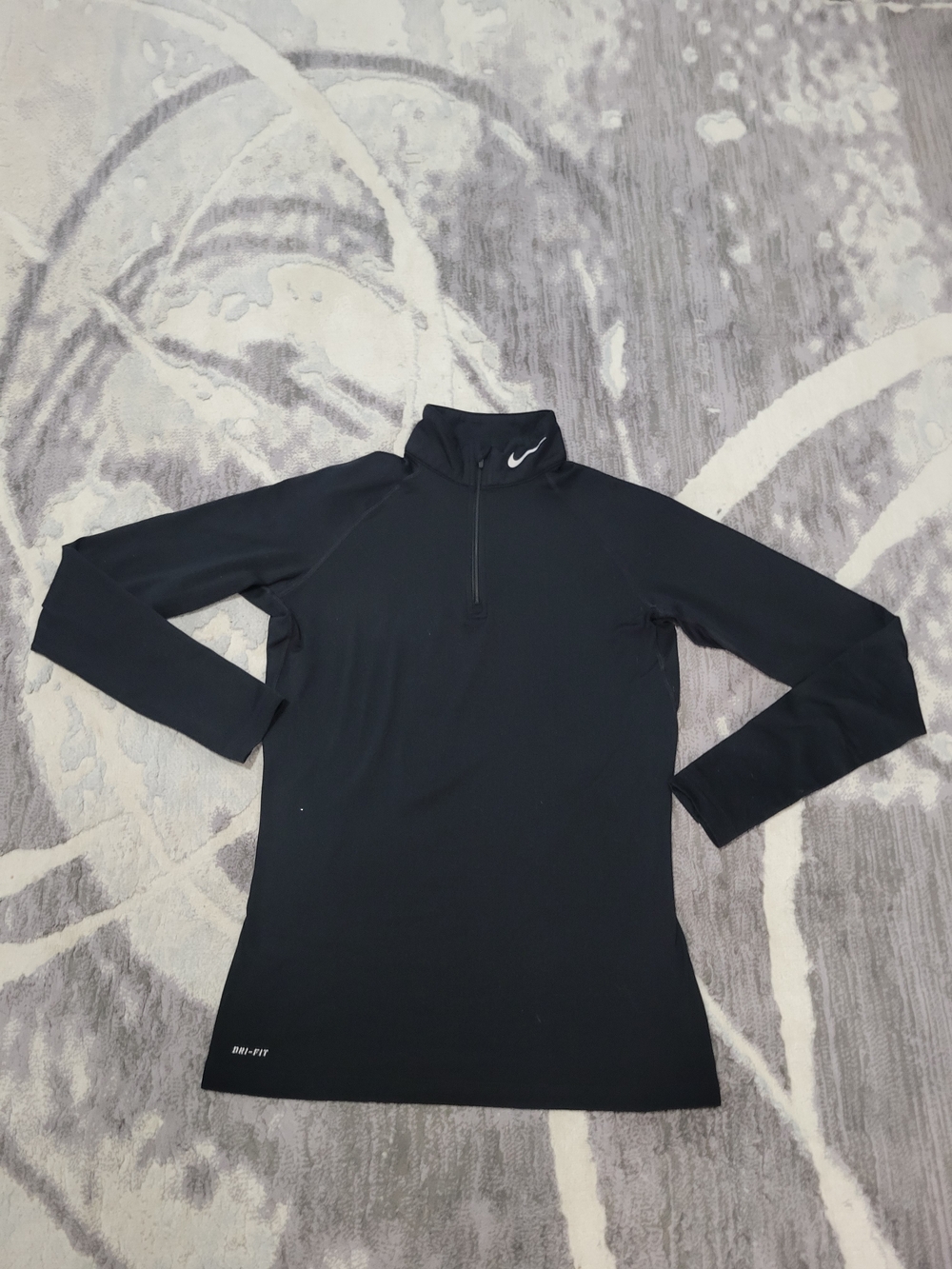 Nike Black Half-Zip Performance Top with White Swoosh Size M/L
